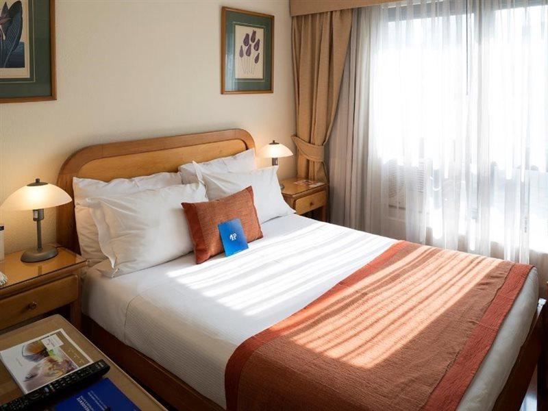 Hotel Presidente Сантяго Екстериор снимка