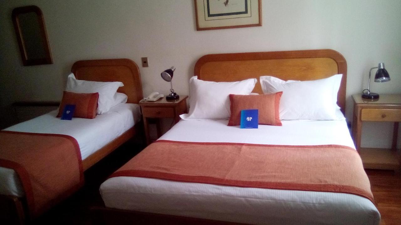 Hotel Presidente Сантяго Екстериор снимка