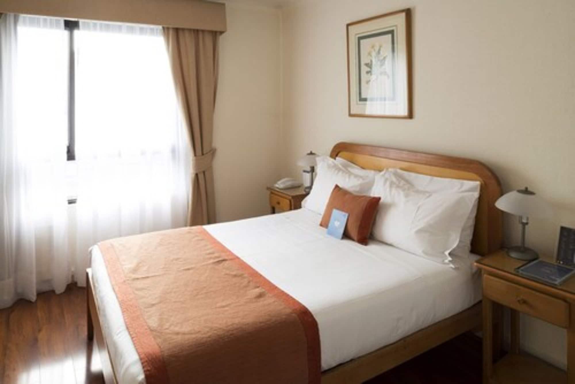 Hotel Presidente Сантяго Екстериор снимка