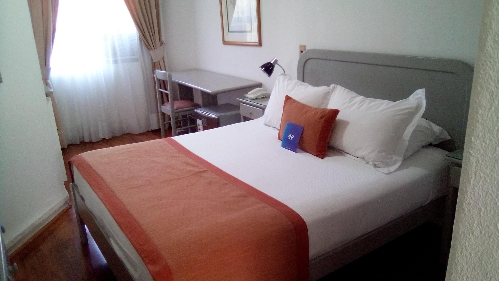 Hotel Presidente Сантяго Екстериор снимка