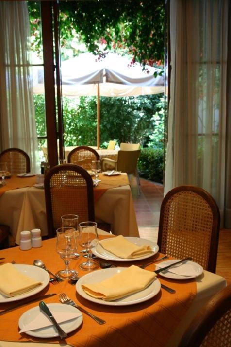 Hotel Presidente Сантяго Екстериор снимка